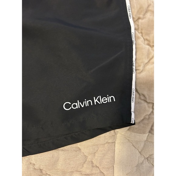 Calvin Klein Men's Large Black Lined Swimwear Trunks Shorts - Picture 4 of 7